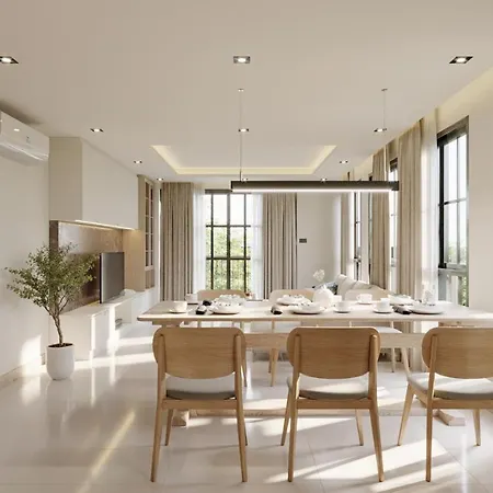 Leon Lasalle Hotel And Residences Bangkok Exterior photo